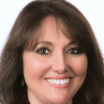 christine elia headshot